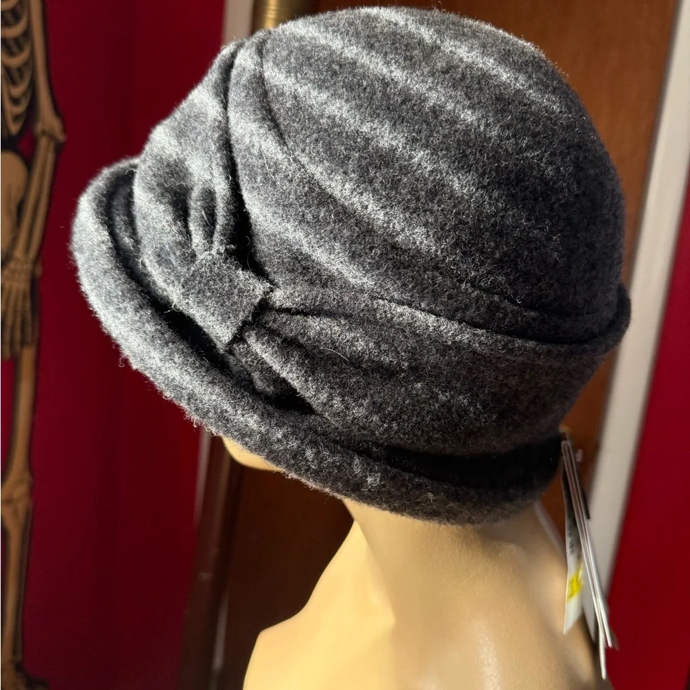 NWT 100% Wool Gray Scala Hat - Picture 8 of 10